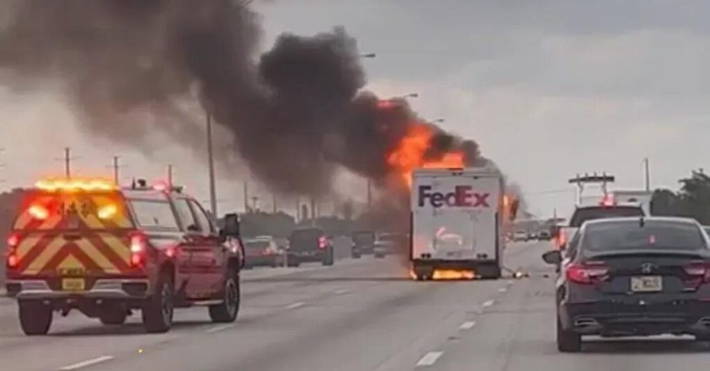 Truck fire causes I-95